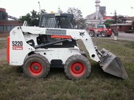 Аренда минипогрузчика BobCat S220